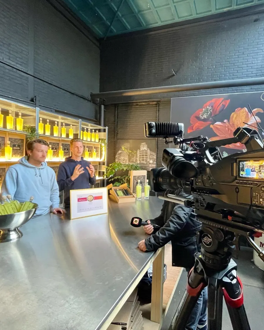 Een tv-opname in de ruimte van Che Dona Luce